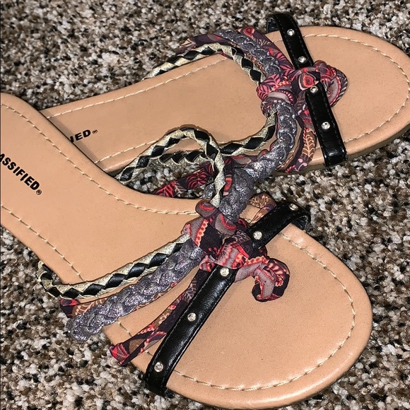 Sandals - Picture 2 of 2
